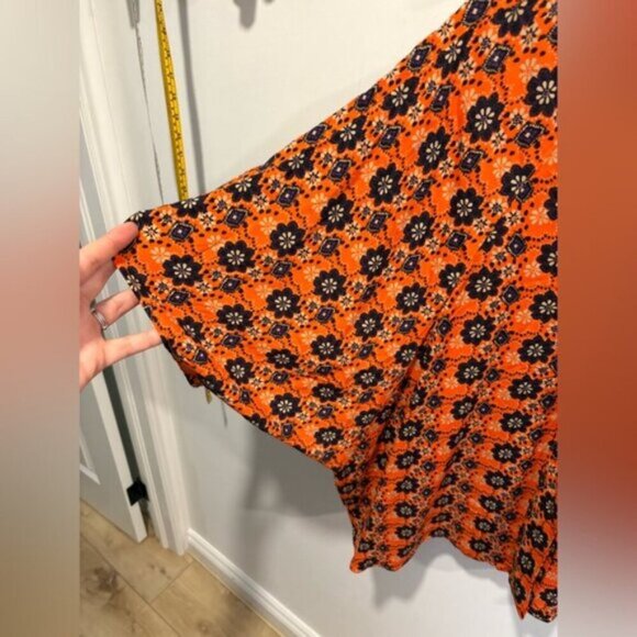 🌟 SMYTHE - TIE FRONT BLOUSE - Size Large - Oversized - Picture 5 of 9